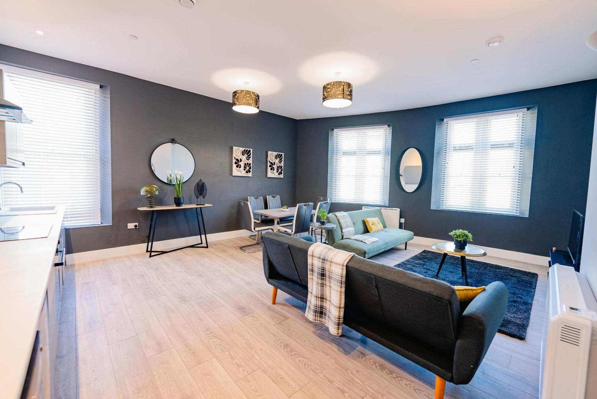 Luxury Spacious 2-Bed & High Ceiling Cardiff Exterior photo
