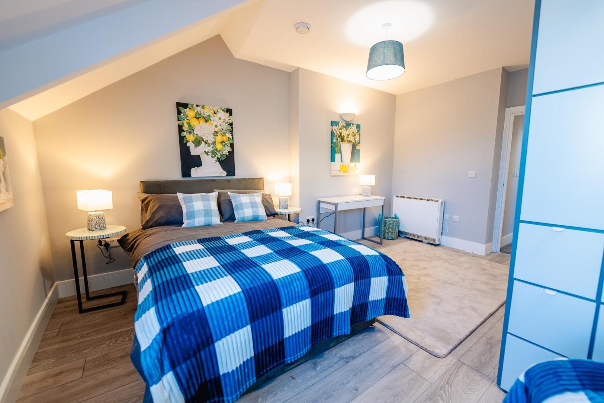Luxury Spacious 2-Bed & High Ceiling Cardiff Exterior photo