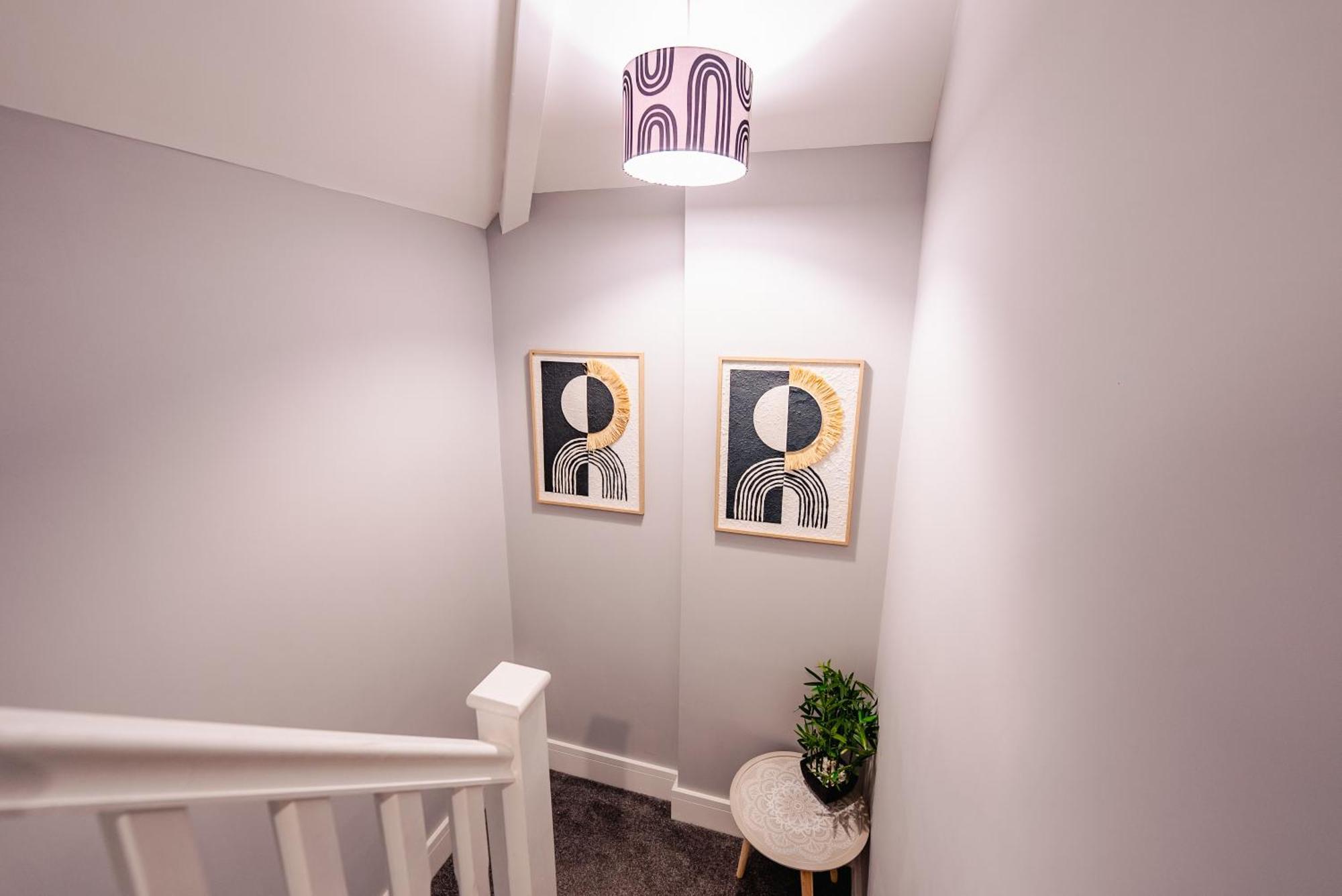 Luxury Spacious 2-Bed & High Ceiling Cardiff Exterior photo