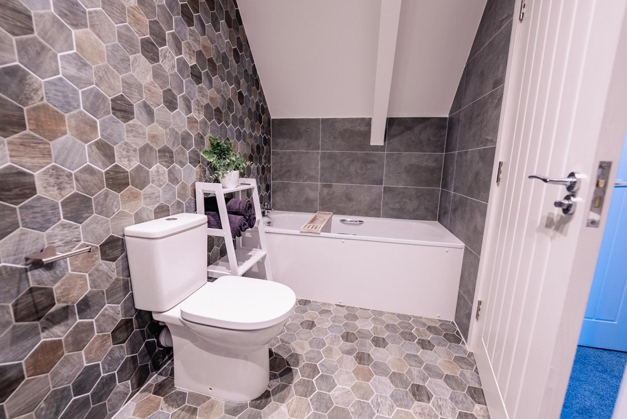 Luxury Spacious 2-Bed & High Ceiling Cardiff Exterior photo